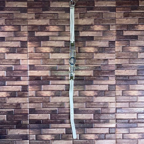 Vintage Women’s Medium Western Belt White & Silver - Picture 2 of 16